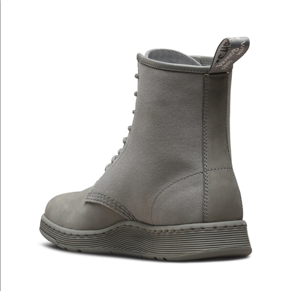 🔥The Dr. Martens Newton DM's Lite NWT - Picture 2 of 8